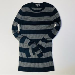 Vince Navy & Gray Ribbed Crew Neck Sweater EUC